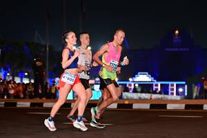 BIB: 4242, 47800
                            <button type="button" onclick="openModal(15069813)" class="btn btn-primary btn-sm float-right btn-popup" data-toggle="modal" data-target=".modal-high-quality">
                        <i class="fas fa-shopping-cart"></i> Add to Cart
                    </button>
                                            <button type="button" onclick="isThisMe(15069813, true)" class="btn btn-success btn-sm float-right btn-popup btn-isme hidden" data-toggle="tooltip" data-placement="bottom" title="นี่คือรูปของคุณใช่ไหม คลิกที่นี่เพื่อเอาเข้าอัลบั้ม">
                        <i class="fas fa-plus"></i> Add to album
                    </button>
                    <button type="button" onclick="isThisMe(15069813, false)" class="btn btn-warning btn-sm float-right btn-popup btn-isnotme hidden">
                        <i class="fas fa-ban"></i> Remove from album
                    </button>